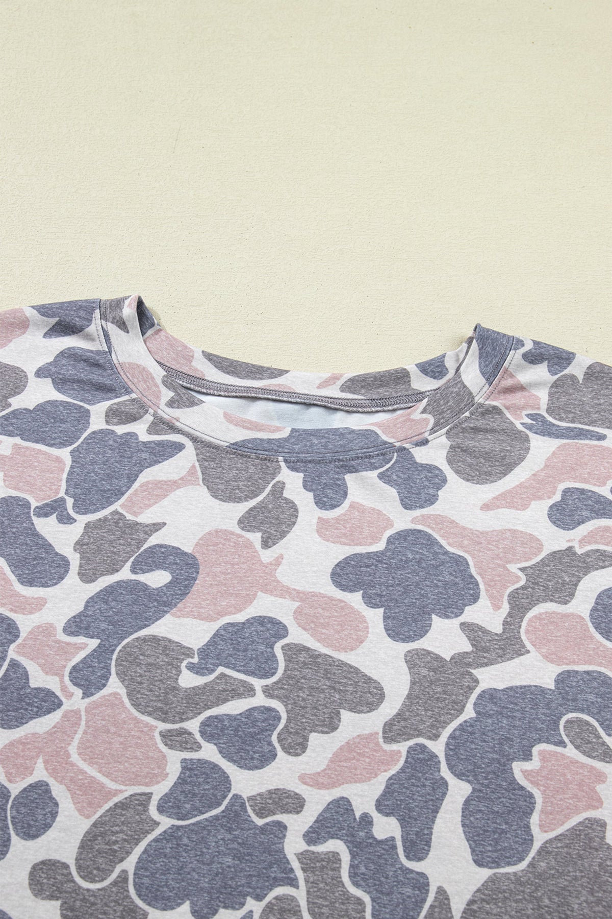 Plus Size Camo Tee & Drawning Shorts Set
