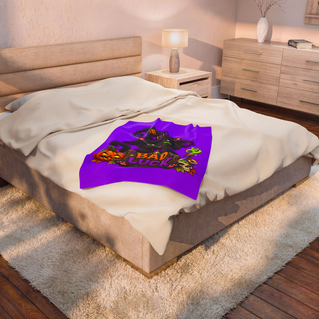 Halloween 'Bad Luck' Black Cat Plush Blanket - Soft Velveteen Throw
