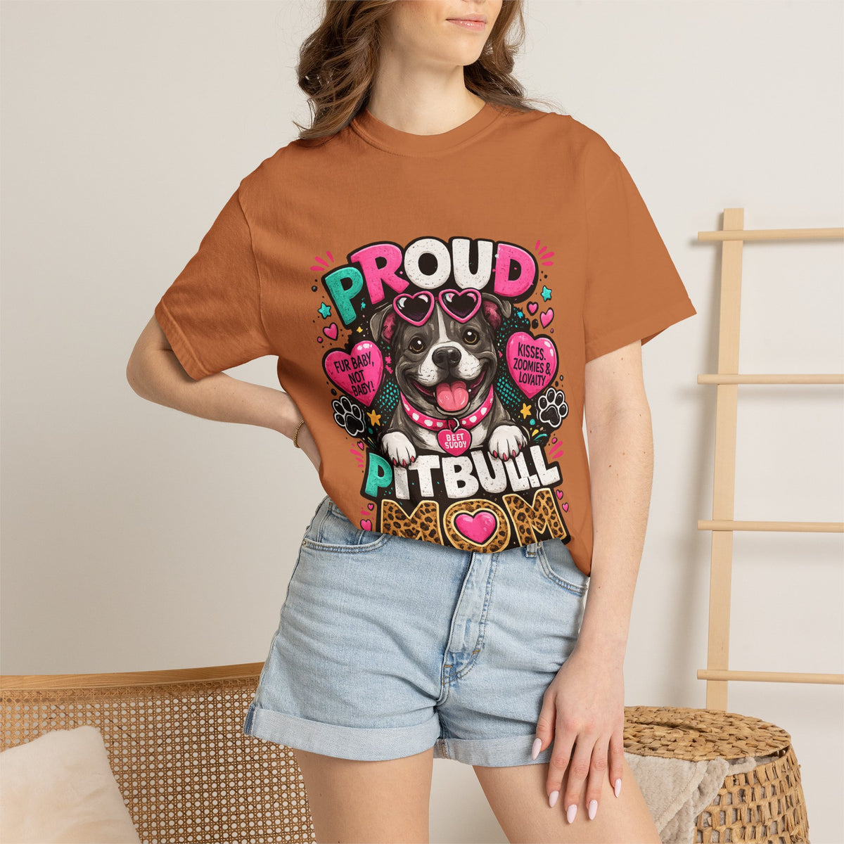 Proud Pitbull Mom T-Shirt | Cute Pitbull Illustration