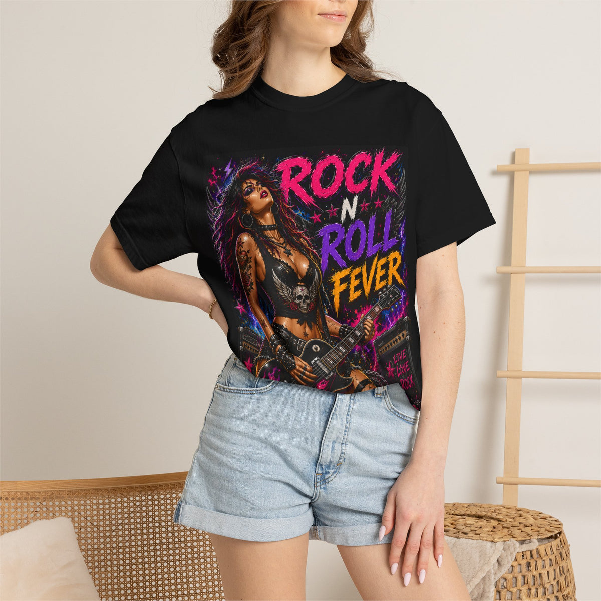 Rock N Roll Fever guitarist tee | T-Shirt