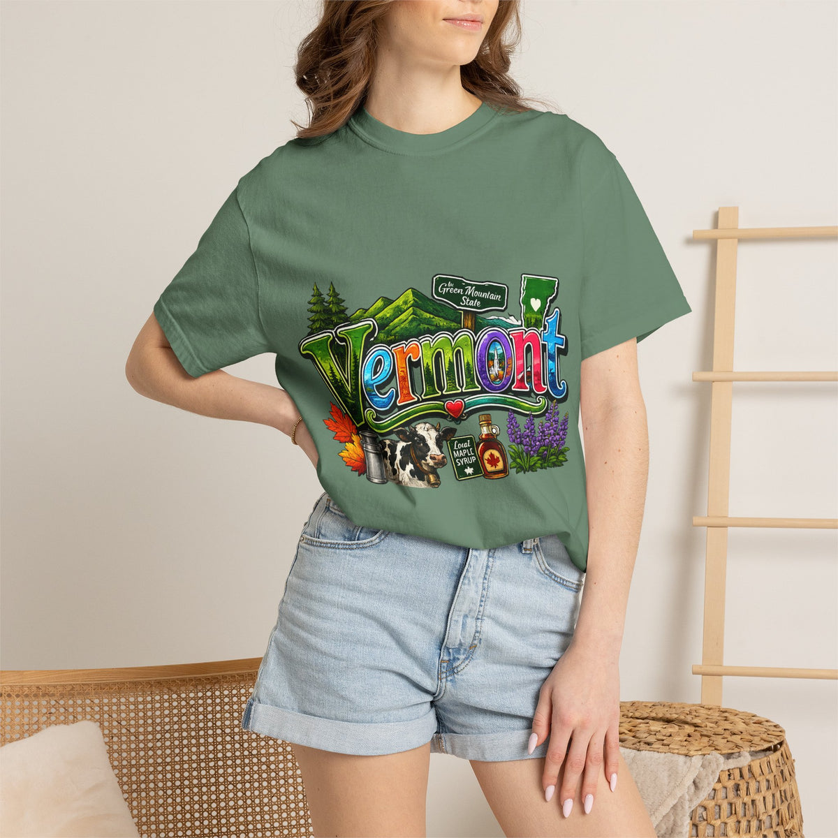 Vermont postcard collage T-shirt | State travel design