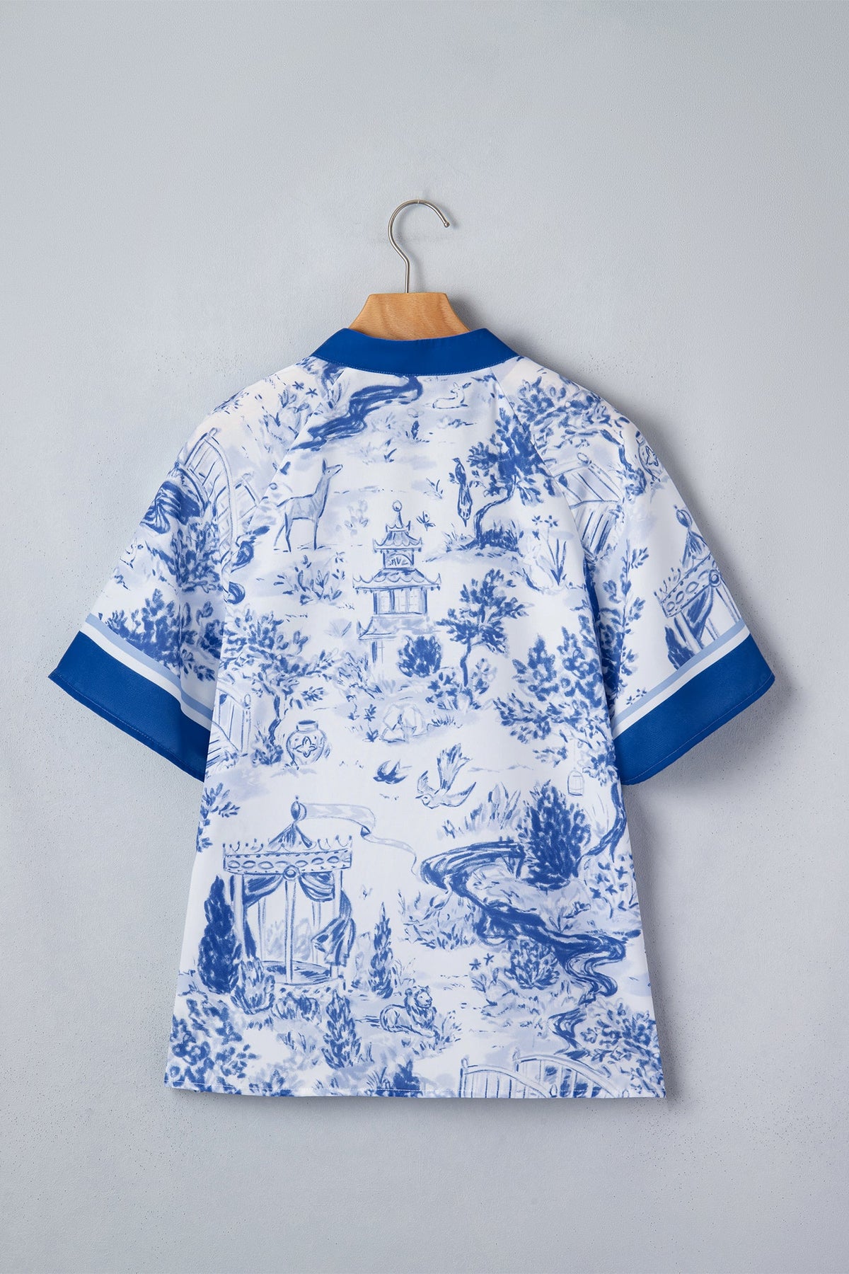 Floral Contrast V-Neck Raglan Sleeve Blouse