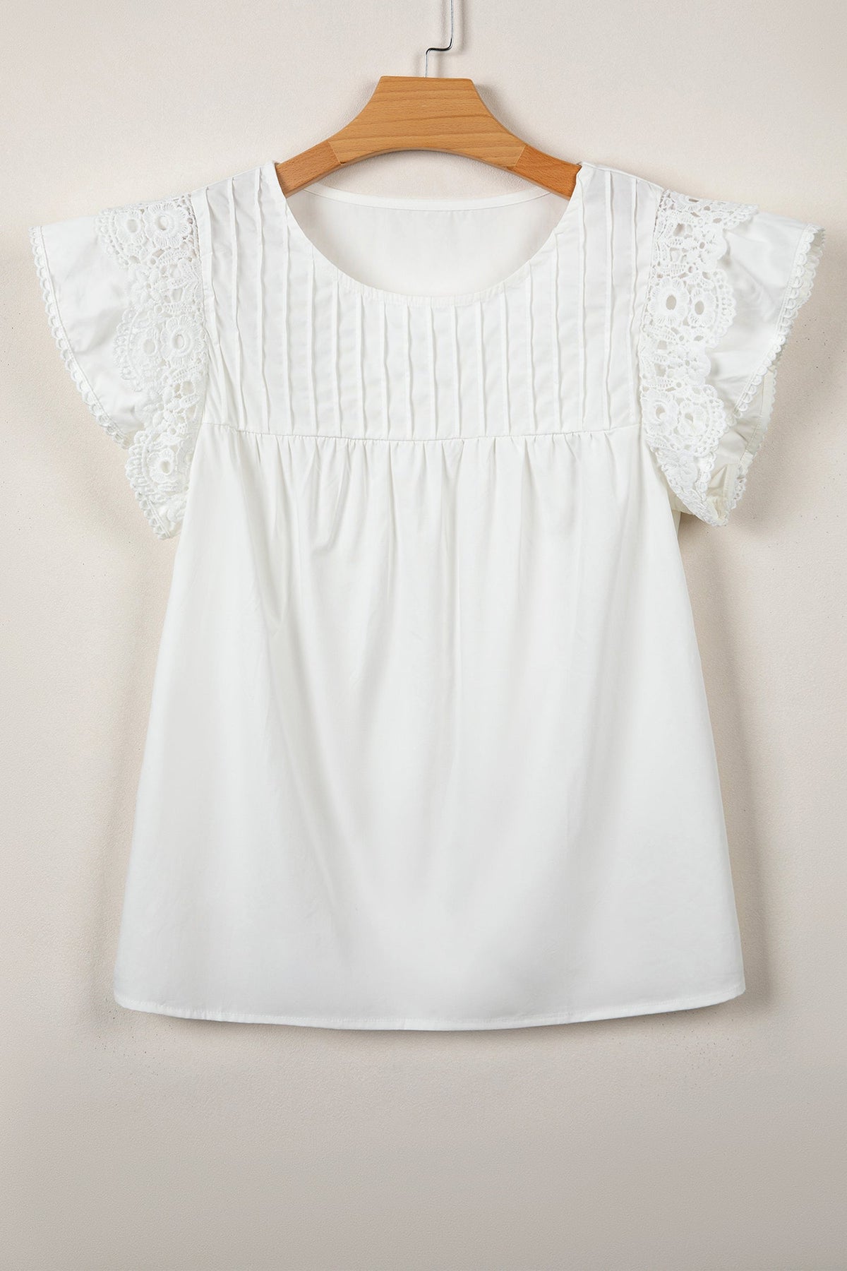 Solid Lace Flutter Sleeve Pleated Blouse