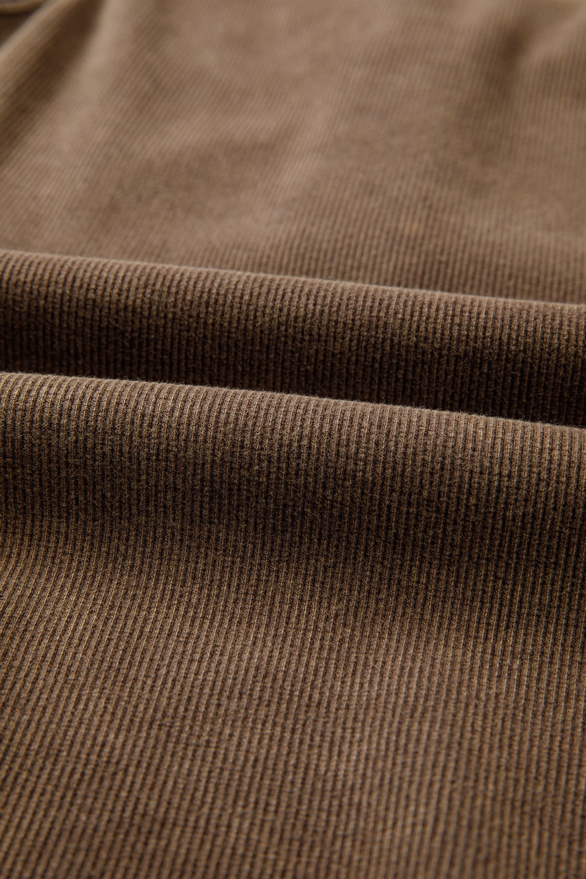 Solid Distressed Ribbed Mineral Wash Tank