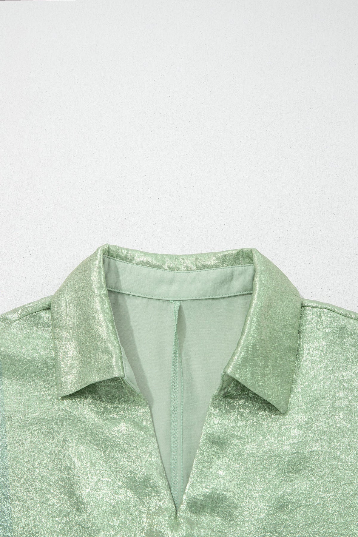 Metallic Collared V-Neck 3/4 Sleeve Top