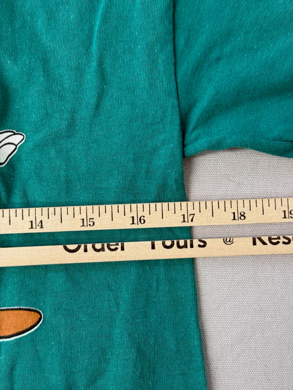 VTG Walt Disney World Kids T-shirt Mickey Mouse and Friends