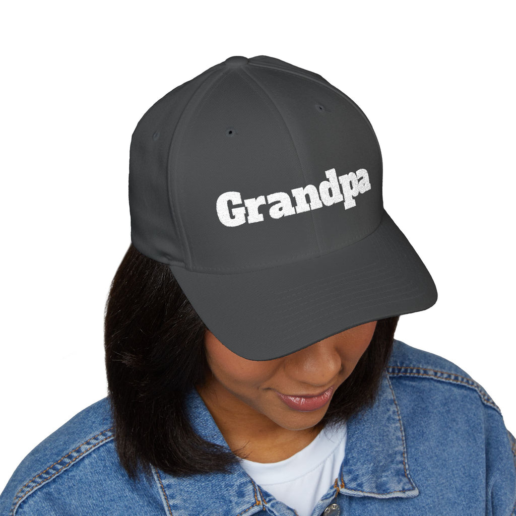 Grandpa Embroidered Cap — Cozy Vintage Script Dad Hat for Fathers, Grandfathers & Gifts