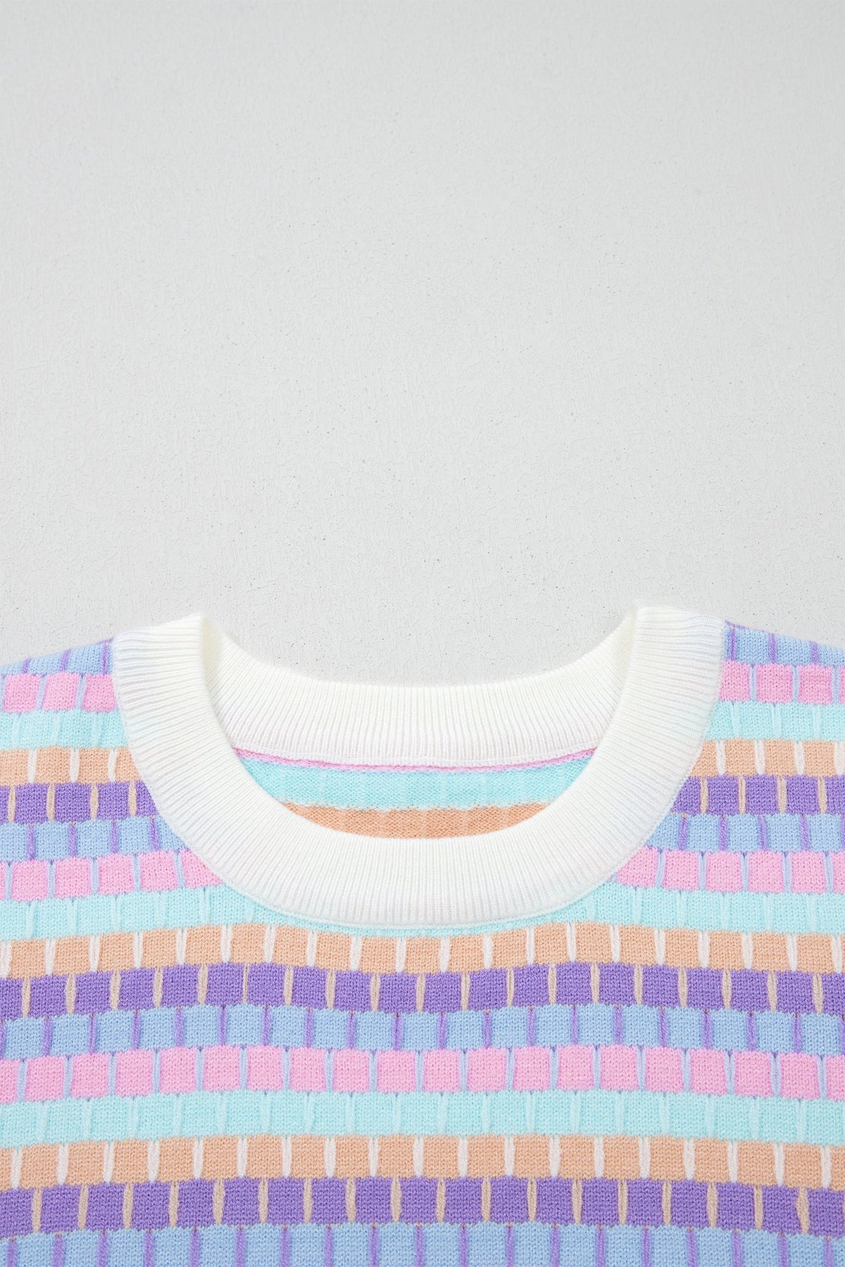 Abstract Stripe Short Sleeve Sweater Knit Top