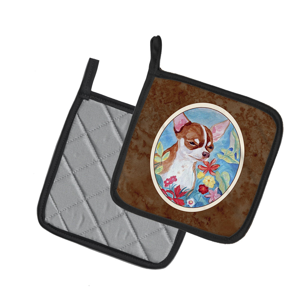 Chihuahua in flowers Pot Holder Set of 2 Heat Resistant Quilted Hot Pads 7.5 x 7.5 Inch, Insulated Kitchen Trivets for Cooking & Baking