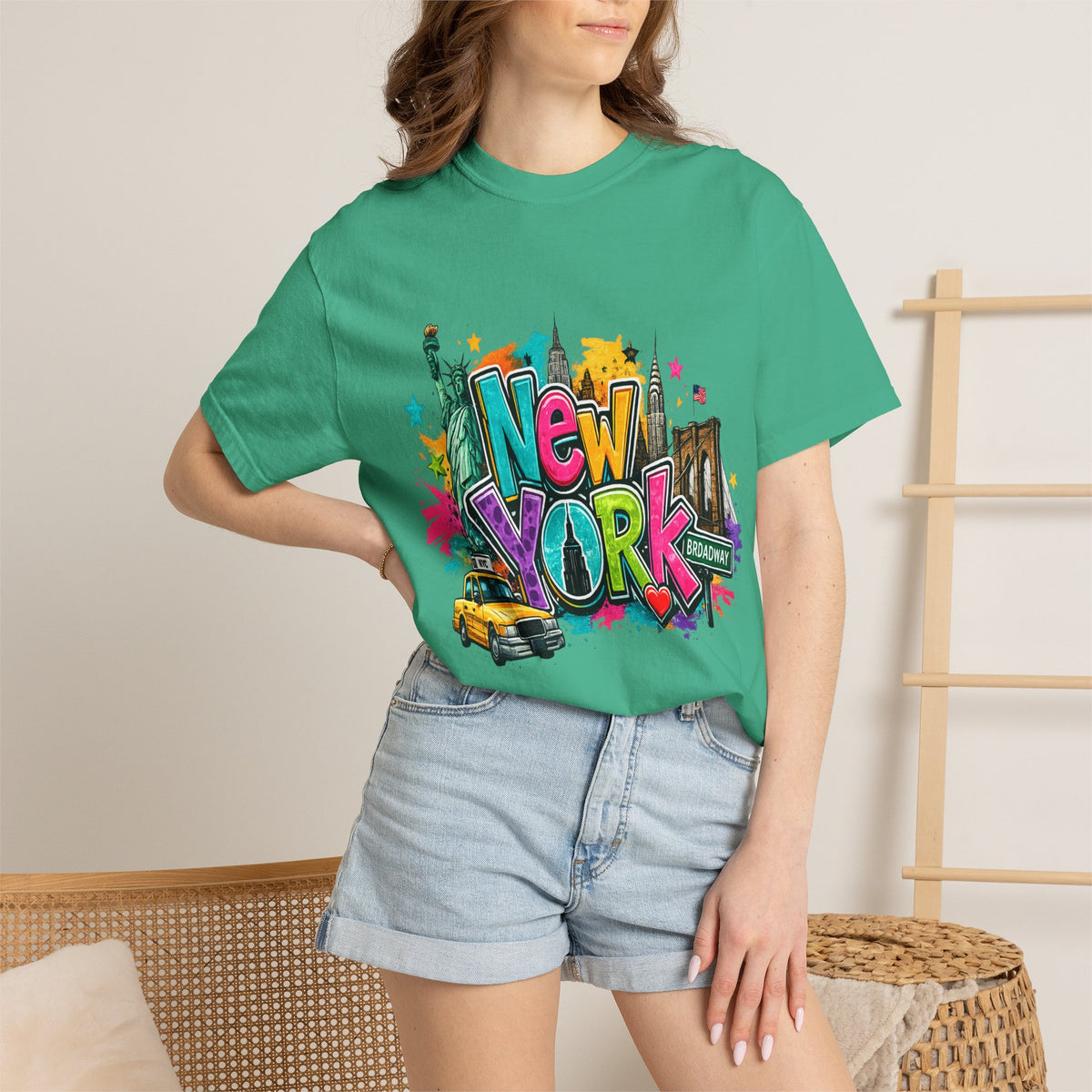 New York Graffiti Skyline T-shirt | Cityscape Taxi Brooklyn Bridge
