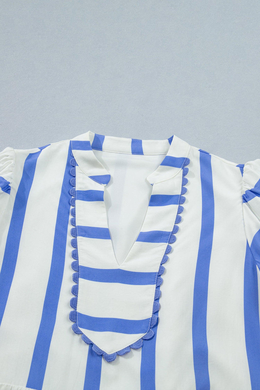 Stripe Split V-Neck Puff Sleeve Blouse