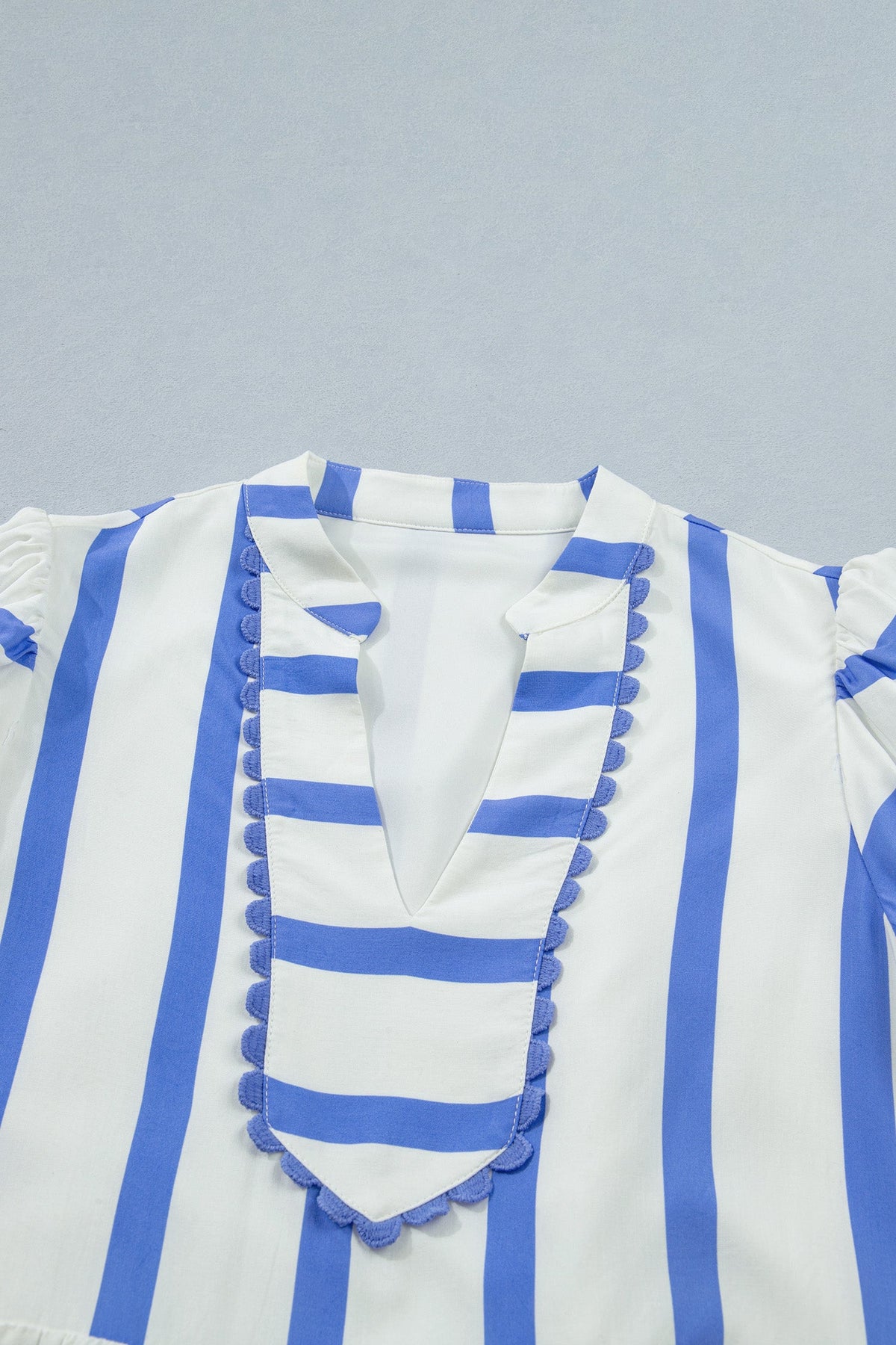 Stripe Split V-Neck Puff Sleeve Blouse