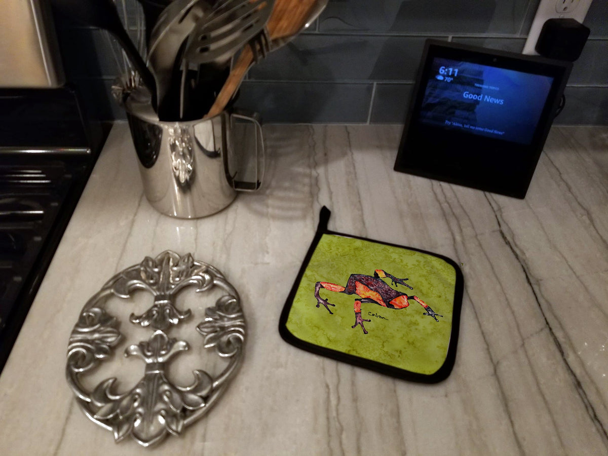 Frog Pot Holder Set of 2 Heat Resistant Quilted Hot Pads 7.5 x 7.5 Inch, Insulated Kitchen Trivets for Cooking & Baking