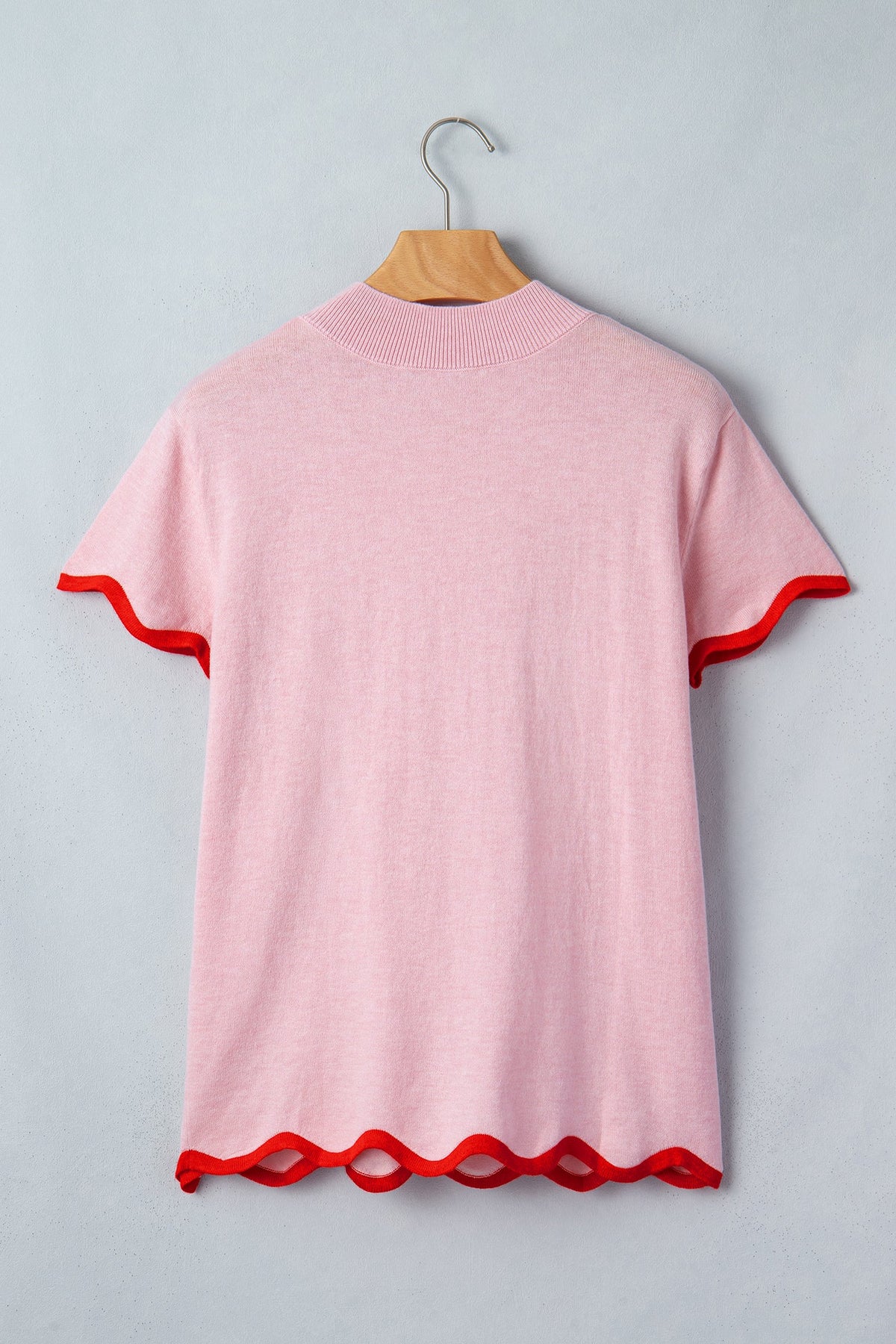 Contrast Wavy Trim Short Sleeve Sweater