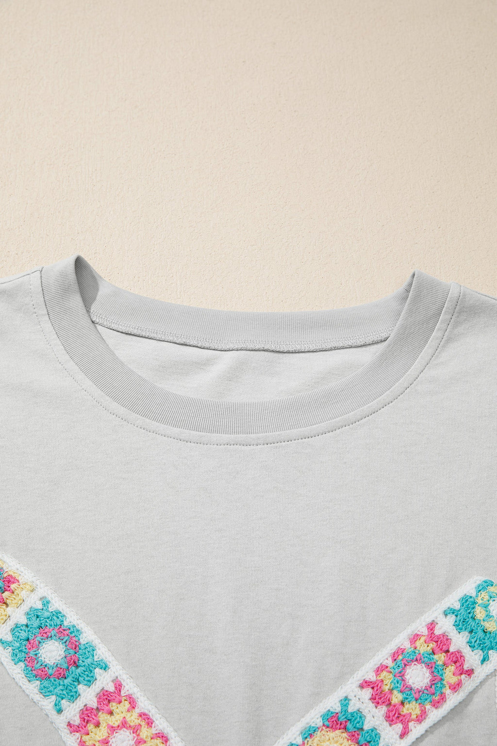 Floral Crochet Ribbon Bow Patched T-Shirt