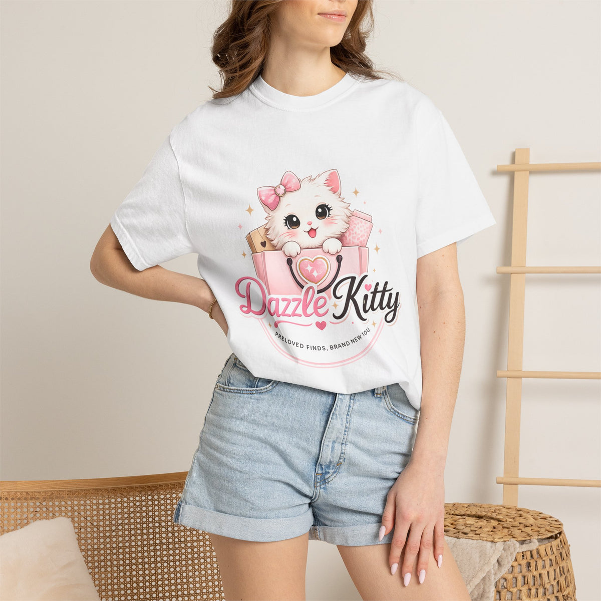 Dazzle Kitty Cute Kitten Illustration T-shirt | Pink Bow Cat Tee