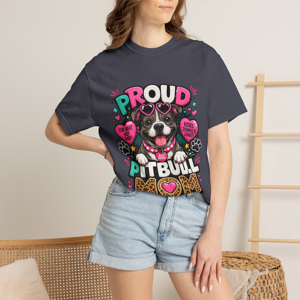 Proud Pitbull Mom T-Shirt | Cute Pitbull Illustration