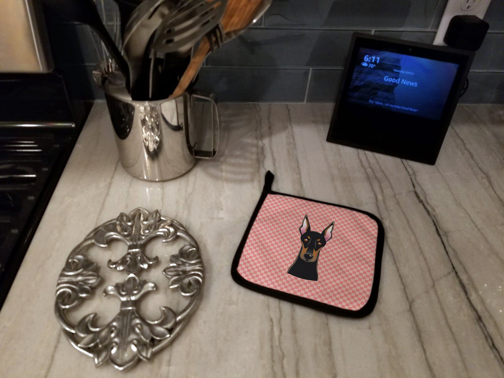 Checkerboard Pink Doberman Pot Holder Set of 2 Heat Resistant Quilted Hot Pads 7.5 x 7.5 Inch, Insulated Kitchen Trivets for Cooking & Baking