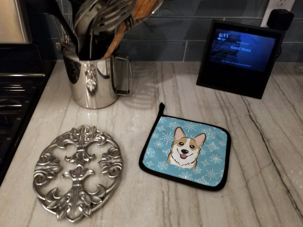 Snowflake Sable Corgi Pot Holder Set of 2 Heat Resistant Quilted Hot Pads 7.5 x 7.5 Inch, Insulated Kitchen Trivets for Cooking & Baking