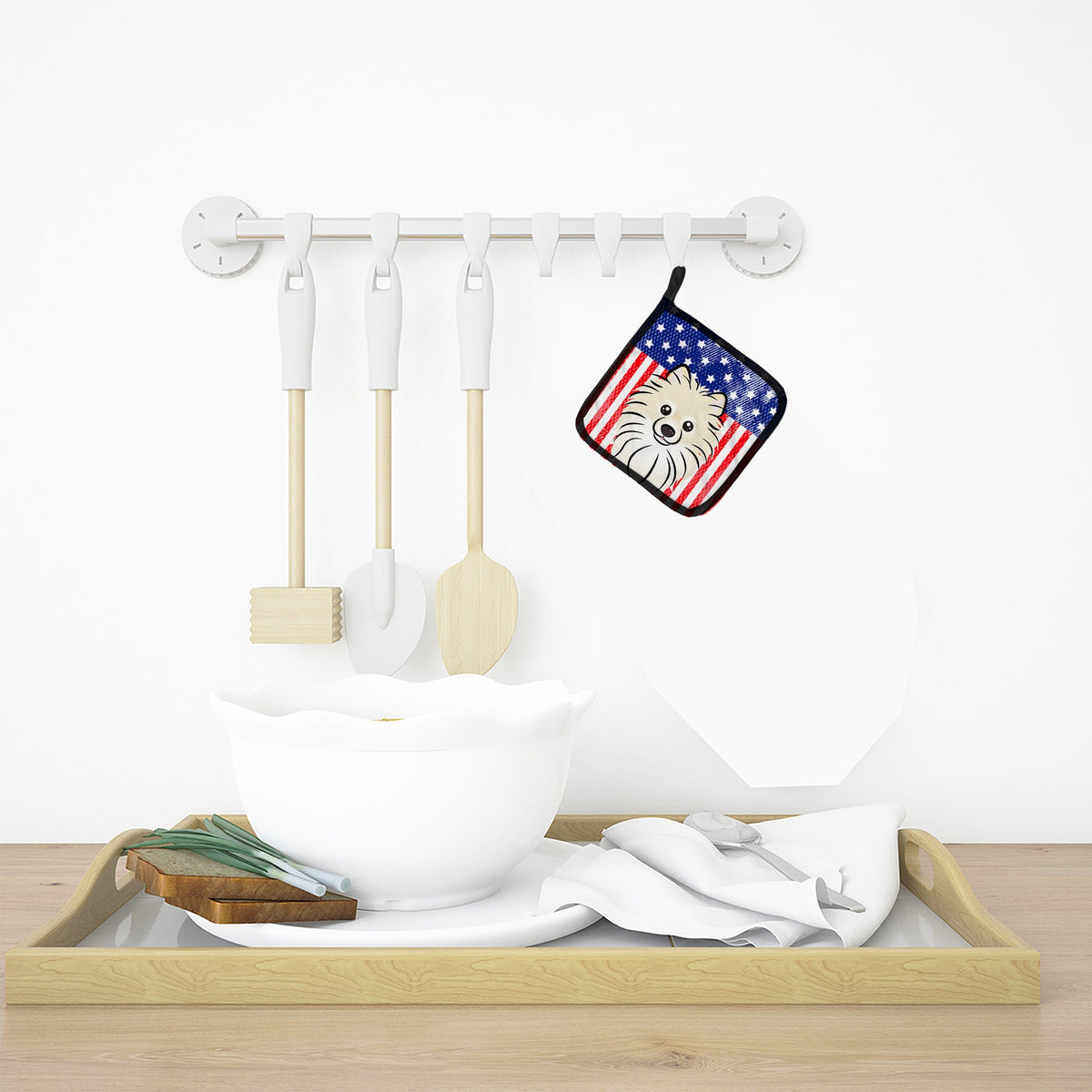 American Flag and Pomeranian Pot Holder Set of 2 Heat Resistant Quilted Hot Pads 7.5 x 7.5 Inch, Insulated Kitchen Trivets for Cooking & Baking