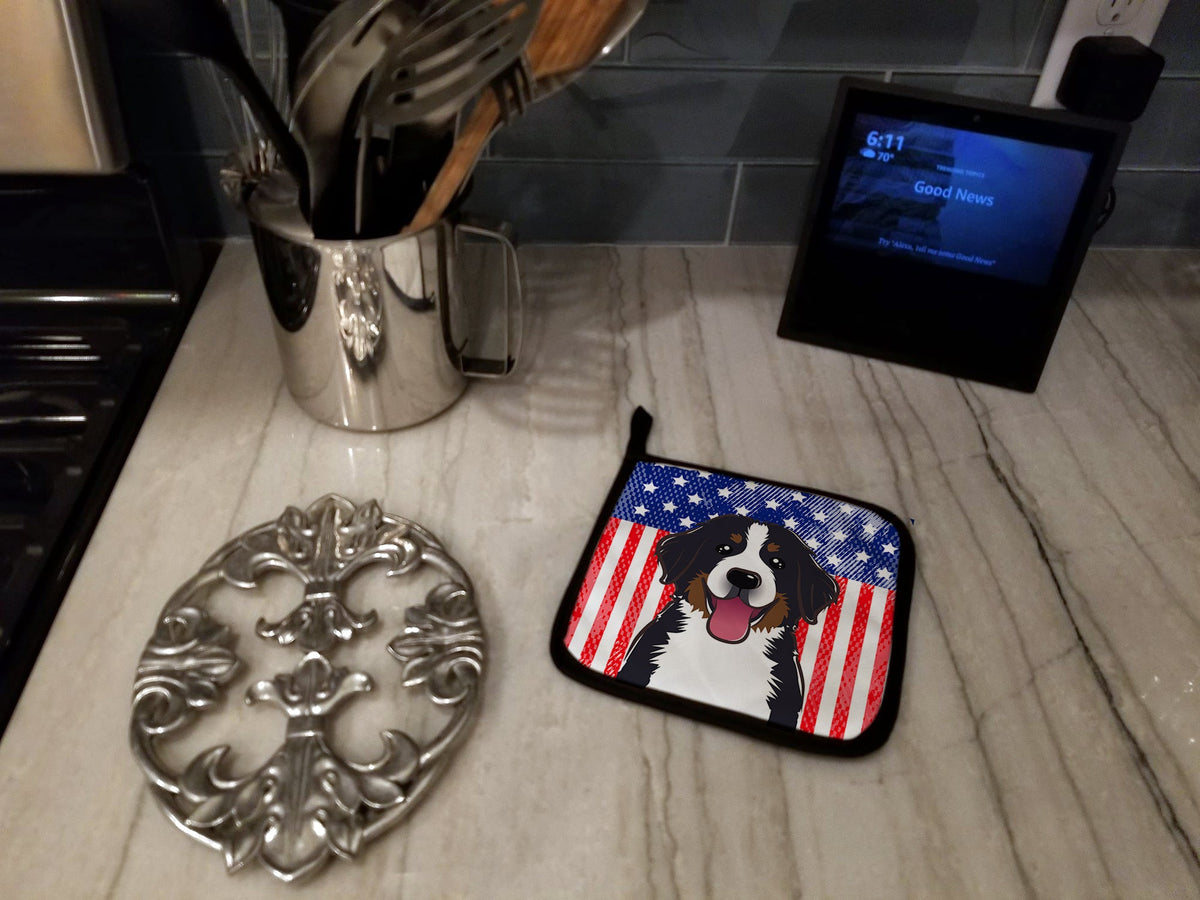 American Flag and Bernese Mountain Dog Pot Holder Set of 2 Heat Resistant Quilted Hot Pads 7.5 x 7.5 Inch, Insulated Kitchen Trivets for Cooking & Baking