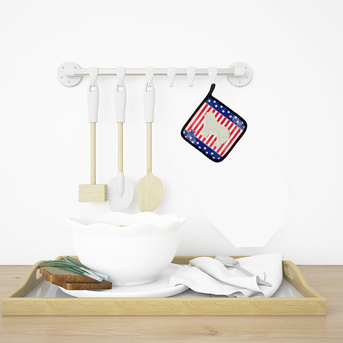 USA Patriotic Komondor Pot Holder Set of 2 Heat Resistant Quilted Hot Pads 7.5 x 7.5 Inch, Insulated Kitchen Trivets for Cooking & Baking