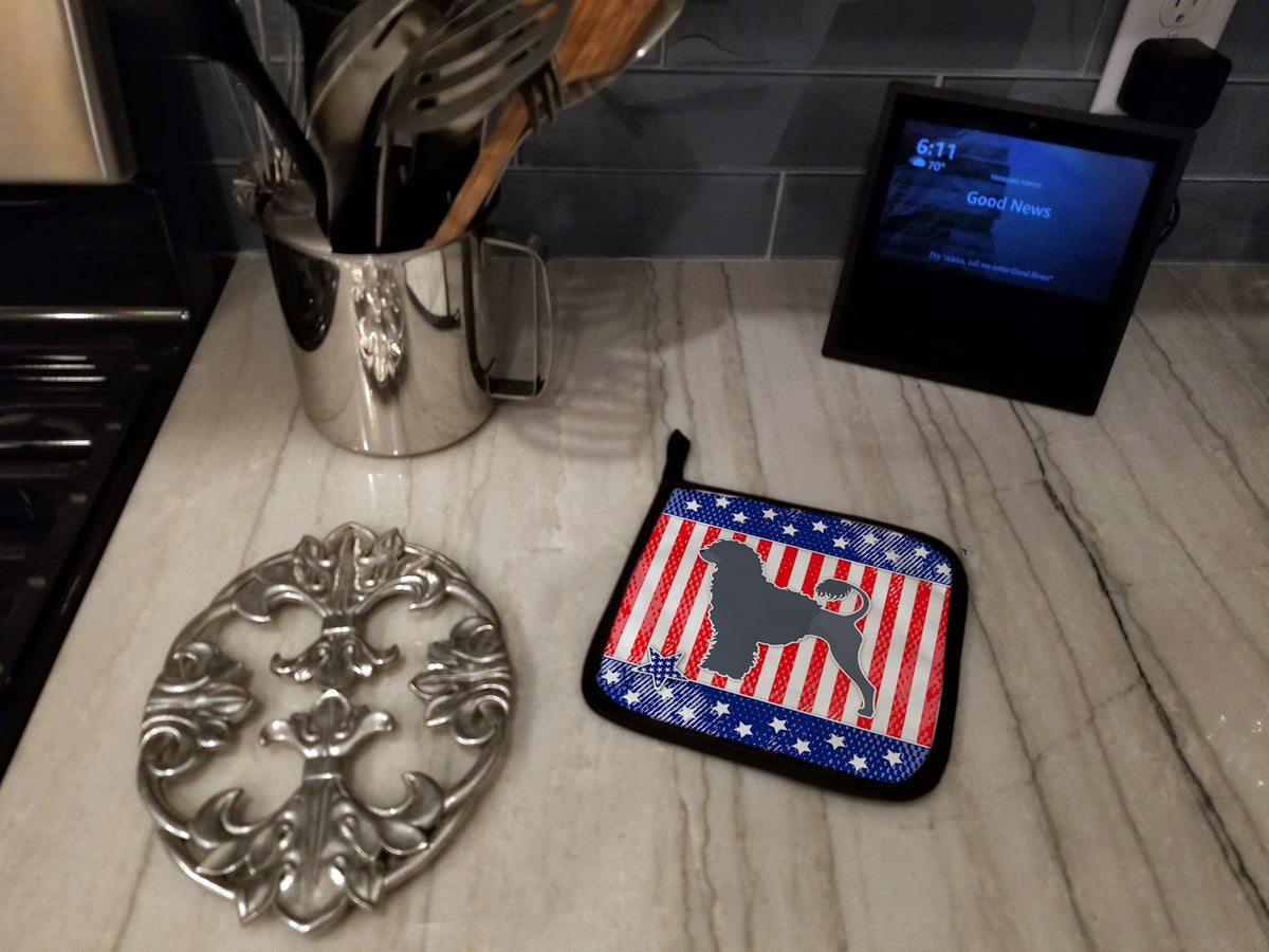 USA Patriotic Portuguese Water Dog Pot Holder Set of 2 Heat Resistant Quilted Hot Pads 7.5 x 7.5 Inch, Insulated Kitchen Trivets for Cooking & Baking