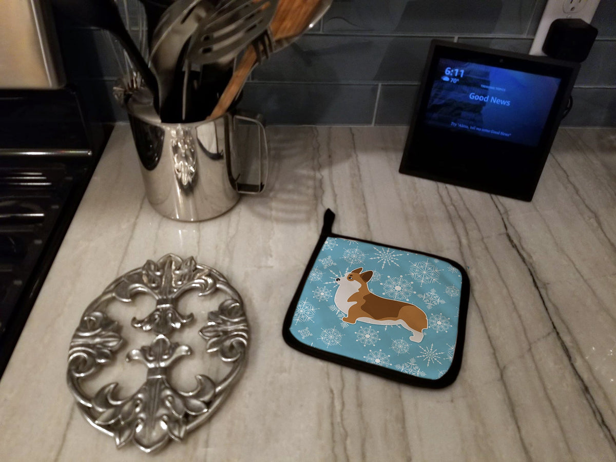 Winter Snowflake Corgi Pot Holder Set of 2 Heat Resistant Quilted Hot Pads 7.5 x 7.5 Inch, Insulated Kitchen Trivets for Cooking & Baking