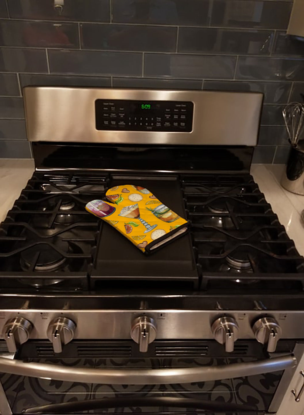 Drinks and Cocktails Gold Oven Mitt Heat Resistant Thick Oven Mitt for Hot Pans and Oven, Kitchen Mitt Protect Hands, Cooking Baking Glove