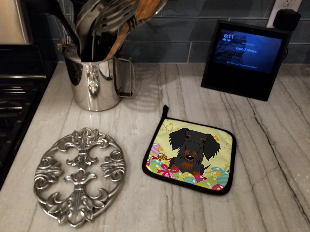 Easter Eggs Wire Haired Dachshund Black Tan Pot Holder Set of 2 Heat Resistant Quilted Hot Pads 7.5 x 7.5 Inch, Insulated Kitchen Trivets for Cooking & Baking