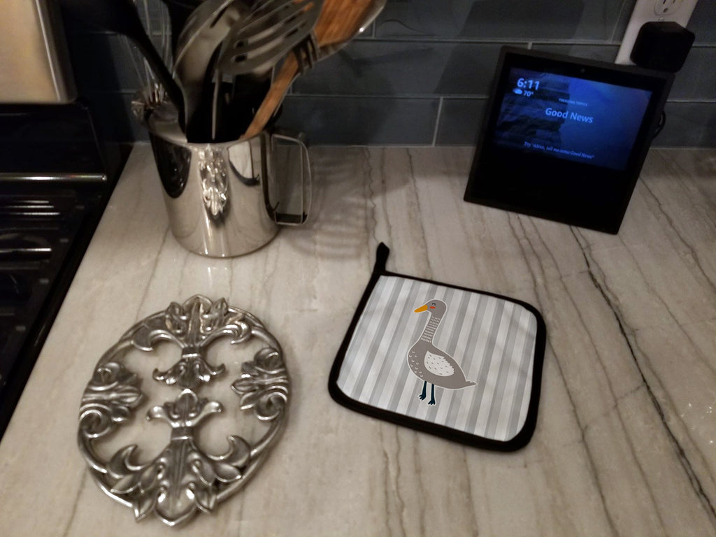 Grey Goose Pot Holder Set of 2 Heat Resistant Quilted Hot Pads 7.5 x 7.5 Inch, Insulated Kitchen Trivets for Cooking & Baking