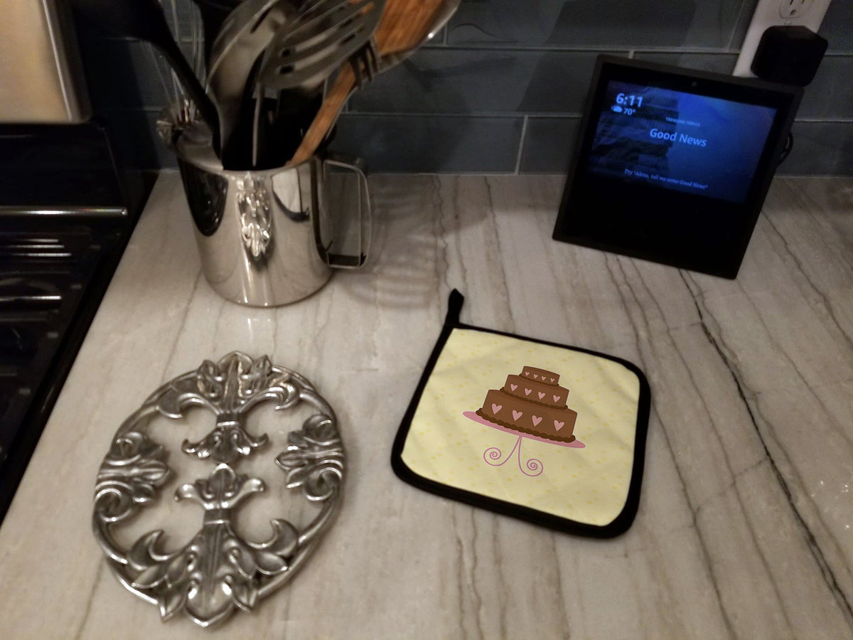 3 Tier Heart Chocolate Cake on Yellow Pot Holder Set of 2 Heat Resistant Quilted Hot Pads 7.5 x 7.5 Inch, Insulated Kitchen Trivets for Cooking & Baking