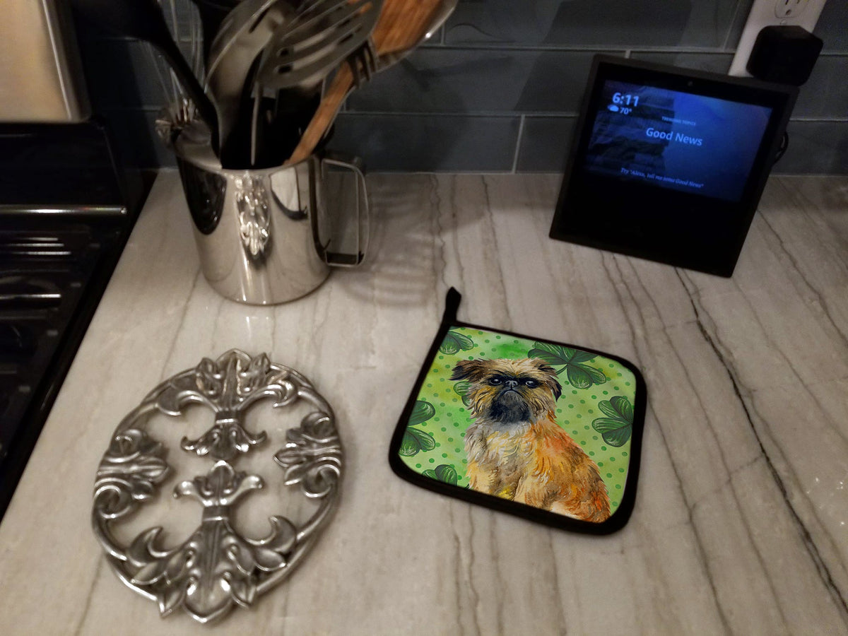 Brussels Griffon St Patrick's Pot Holder Set of 2 Heat Resistant Quilted Hot Pads 7.5 x 7.5 Inch, Insulated Kitchen Trivets for Cooking & Baking