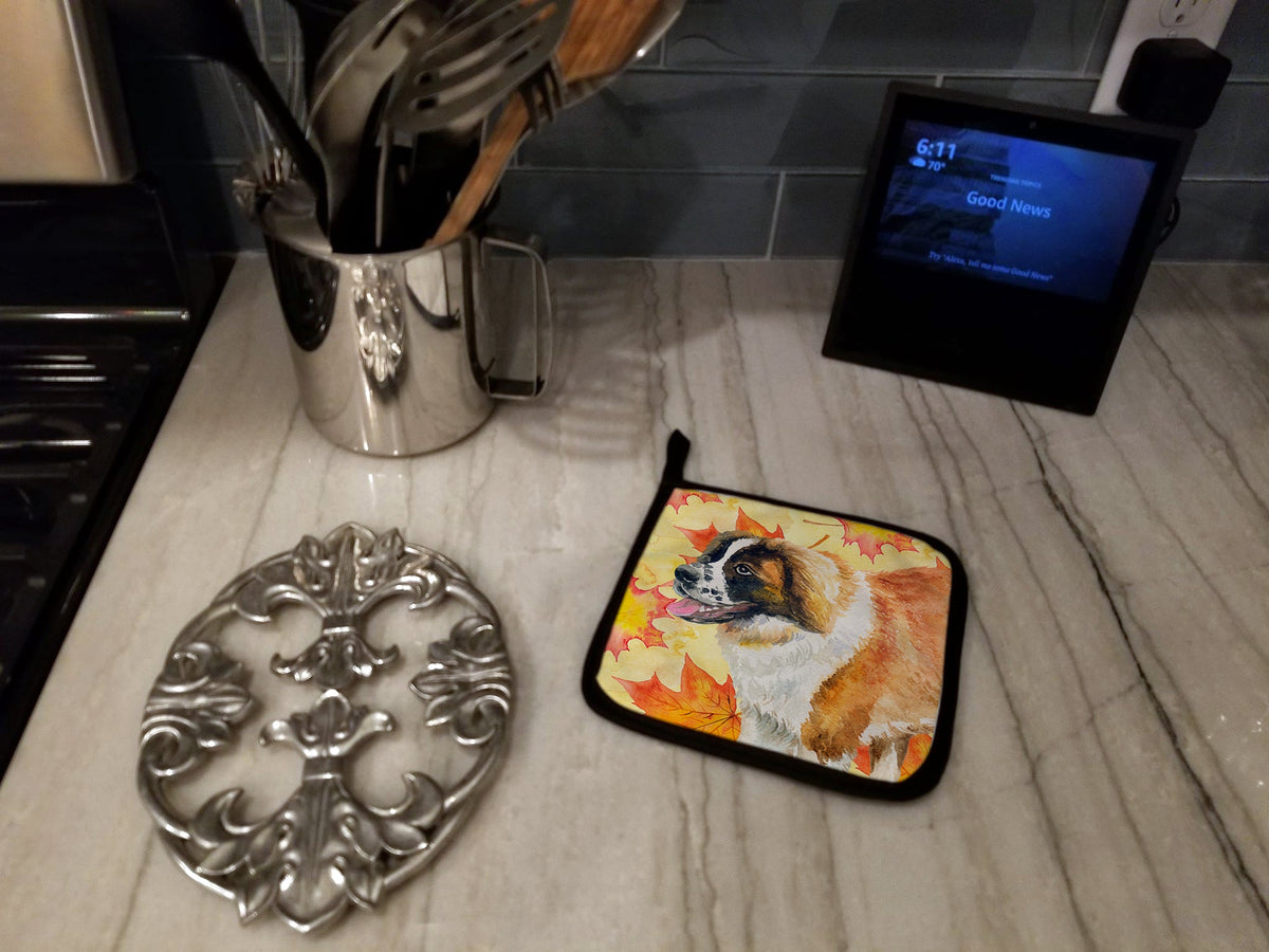 Saint Bernard Fall Pot Holder Set of 2 Heat Resistant Quilted Hot Pads 7.5 x 7.5 Inch, Insulated Kitchen Trivets for Cooking & Baking