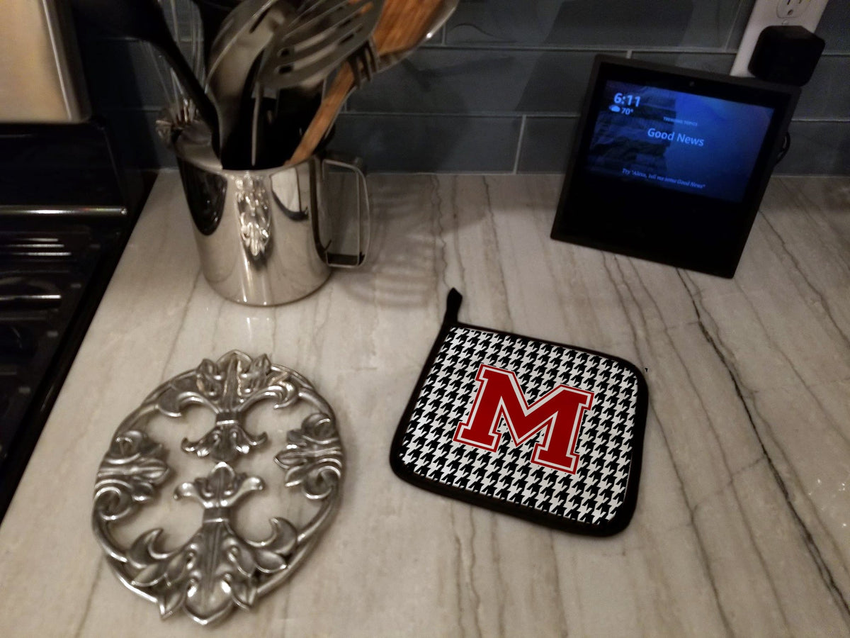 Letter M Monogram - Houndstooth Black Pot Holder Set of 2 Heat Resistant Quilted Hot Pads 7.5 x 7.5 Inch, Insulated Kitchen Trivets for Cooking & Baking
