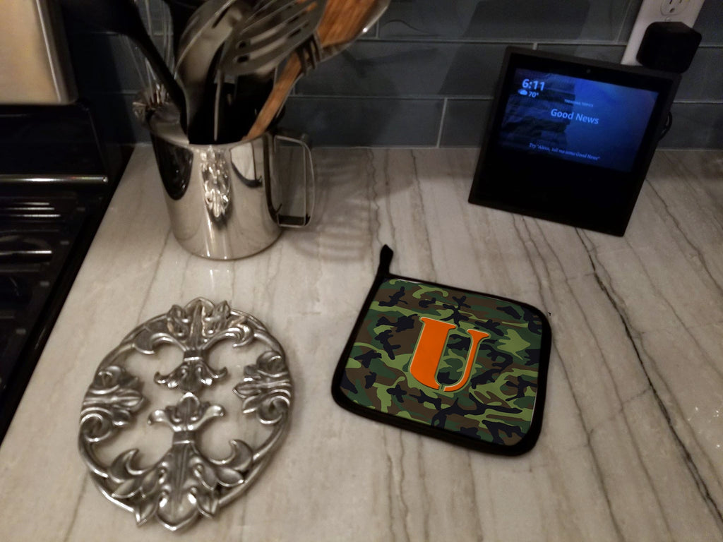 Letter U Monogram - Camo Green Pot Holder Set of 2 Heat Resistant Quilted Hot Pads 7.5 x 7.5 Inch, Insulated Kitchen Trivets for Cooking & Baking