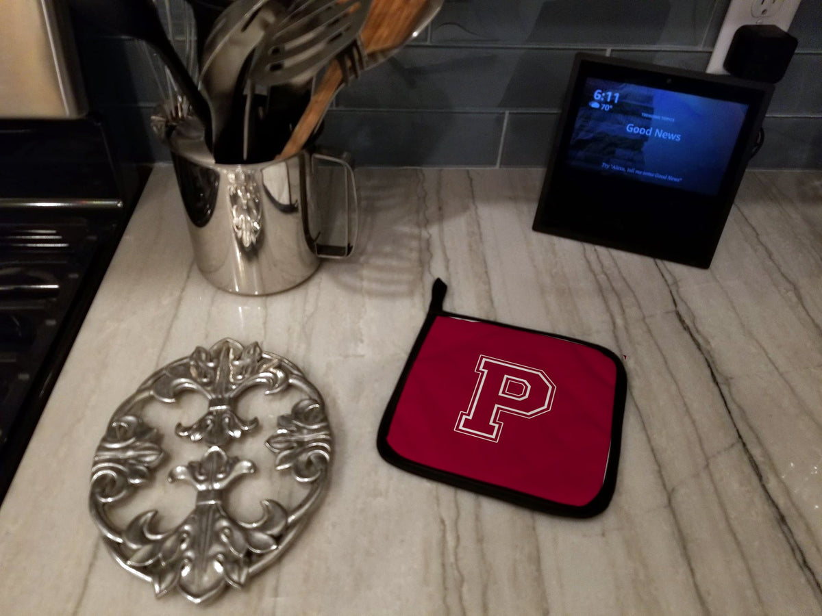 Letter P Initial Monogram - Maroon and White Pot Holder Set of 2 Heat Resistant Quilted Hot Pads 7.5 x 7.5 Inch, Insulated Kitchen Trivets for Cooking & Baking