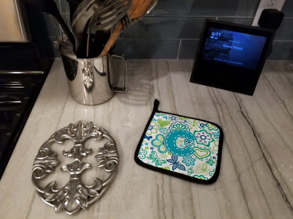 Letter C Flowers and Butterflies Teal Blue Pot Holder Set of 2 Heat Resistant Quilted Hot Pads 7.5 x 7.5 Inch, Insulated Kitchen Trivets for Cooking & Baking