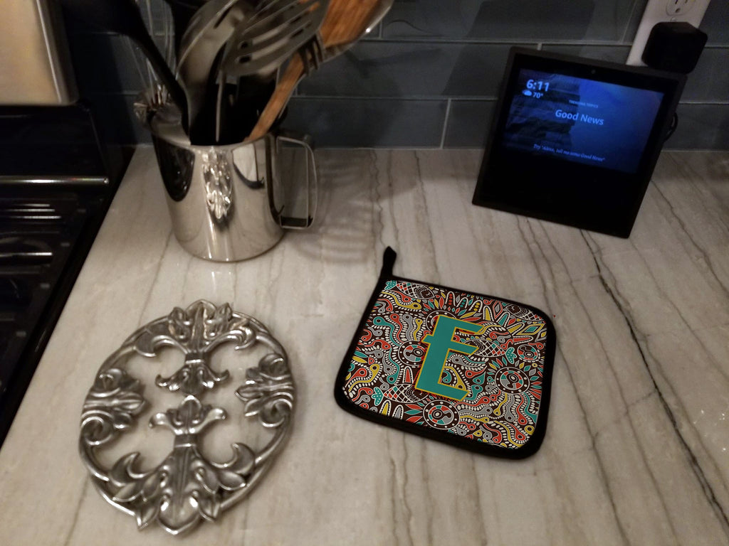 Letter E Retro Tribal Alphabet Initial Pot Holder Set of 2 Heat Resistant Quilted Hot Pads 7.5 x 7.5 Inch, Insulated Kitchen Trivets for Cooking & Baking