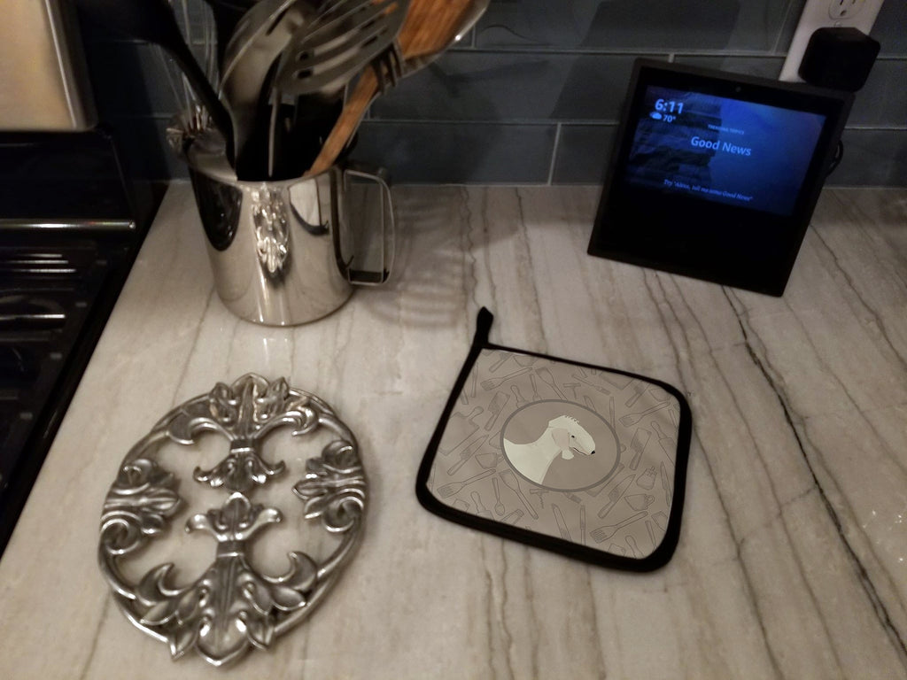 Bedlington Terrier In the Kitchen Pot Holder Set of 2 Heat Resistant Quilted Hot Pads 7.5 x 7.5 Inch, Insulated Kitchen Trivets for Cooking & Baking