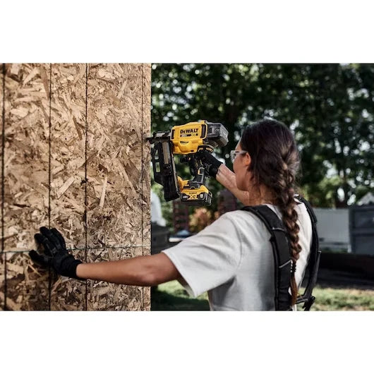 DEWALT DCN920B 20V MAX* Brushless Cordless 21° Plastic Framing Nailer (Bare Tool)