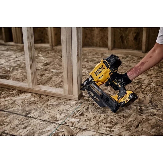 DEWALT DCN920B 20V MAX* Brushless Cordless 21° Plastic Framing Nailer (Bare Tool)