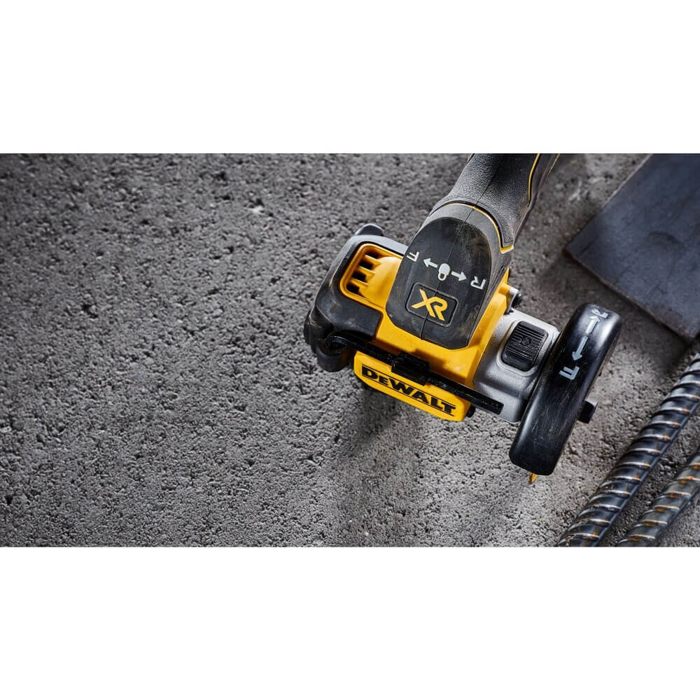 DEWALT DCS438E1 XR® 20V MAX* Brushless Cordless 3 in. Cut-Off Tool Kit