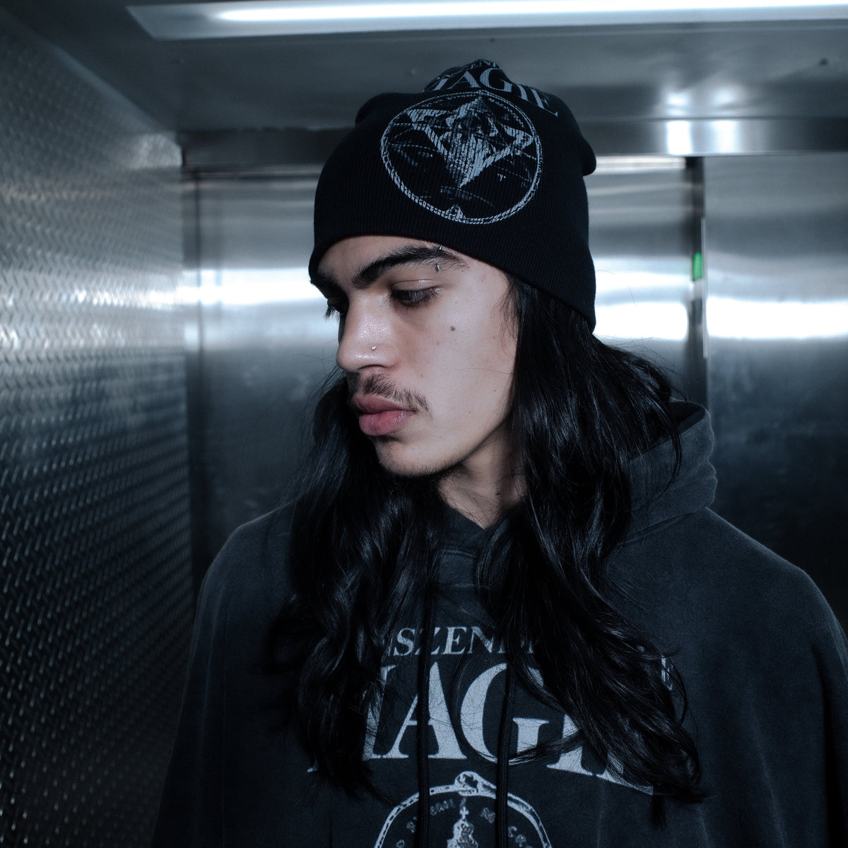 BL MAGIE CROPPED SKULL BEANIE