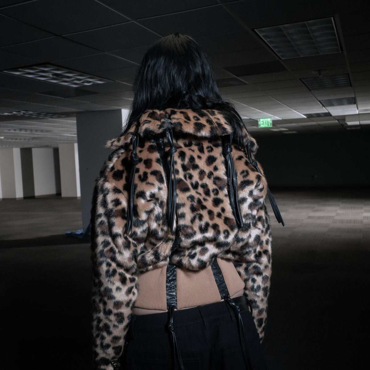 BL CROPPED LYNX WEBCUT LEATHER ZIPUP