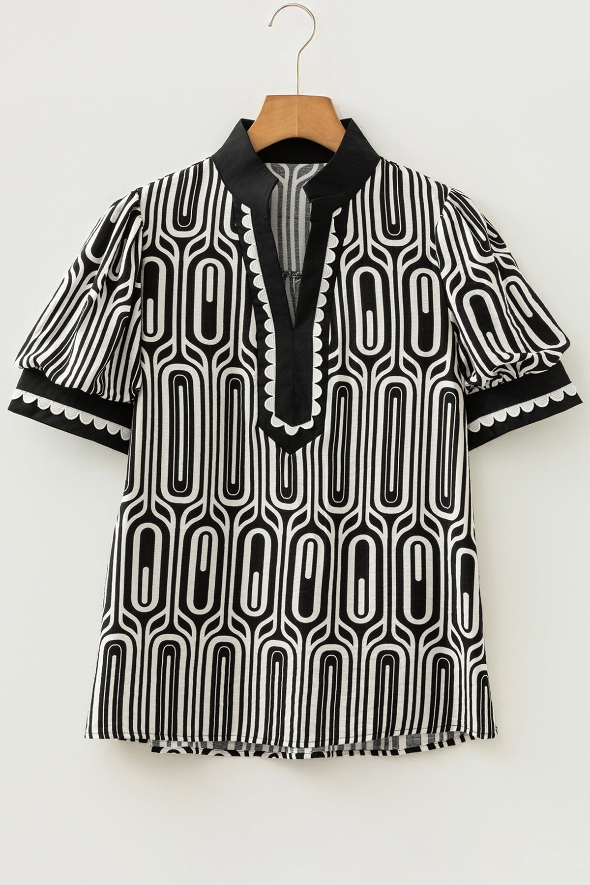 Geometric Scallop Trim Patchwork Puff Sleeve Blouse
