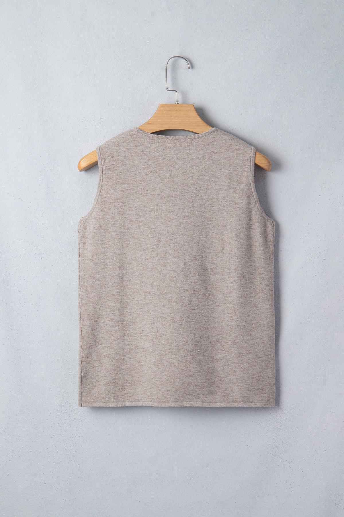 Metal Starfish V-Neck Sweater Knit Tank Top
