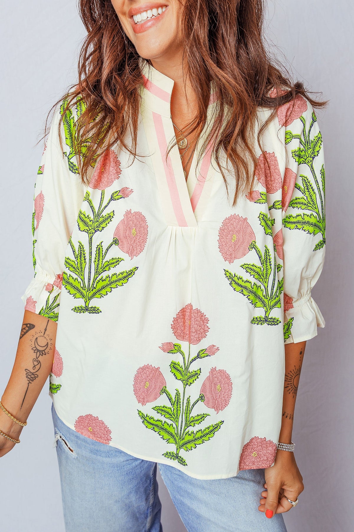 Flower Contrast V-Neck 3/4 Sleeve Blouse